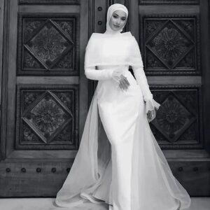 Elegant White Wedding Dress